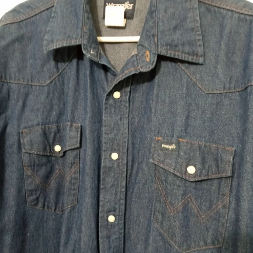 Wrangler pearl button long sleeve denim shirt jacket